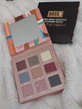 Bossy Power Woman Eyeshadow Palette